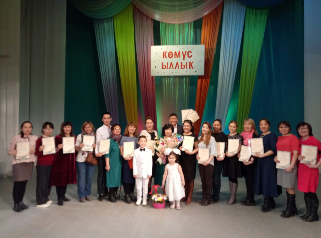 Гала концерт победителей городского конкурса на лучшее исполнение песен Надежды Макаровой
